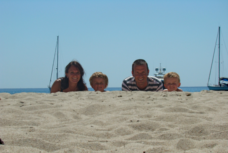 La famille Morin sur la plage de Cupabia